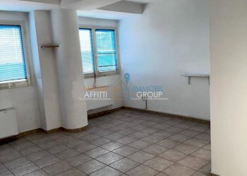 28.jpg - Locale Commerciale Via Frassina 65, Massa - foto 26