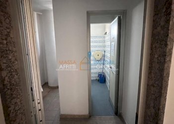 12.jpg - Locale Commerciale Via Frassina 65, Massa - foto 30