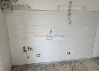 IMG_3380 2.JPG - Quadrilocale Via Felice Cavallotti 8, Carrara - foto 5