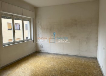 IMG_3368 2.JPG - Quadrilocale Via Felice Cavallotti 8, Carrara - foto 7