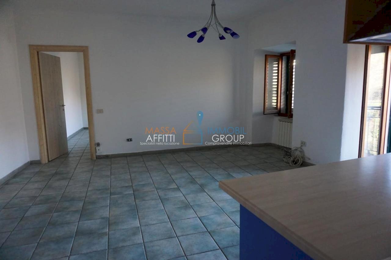 4.jpg - Four-room apartment Frazione Pariana, Massa - photo 3