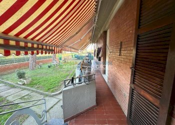 1300337-zzq1s76ook.jpeg - Appartamento Via Flavio Torello Baracchini 147, Massa - foto 2