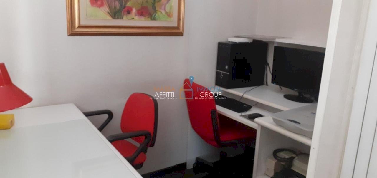 1215025-lpz6mv6.jpg - Commercial Premises Via Giuseppe Pietri 14, Massa - photo 2