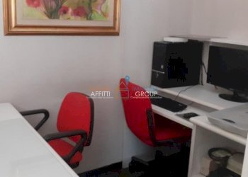 1215025-lpz6mv6.jpg - Locale Commerciale Via Giuseppe Pietri 14, Massa - foto 2