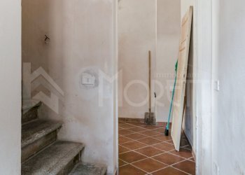 ingresso - scale piano primo - Villa Via Umberto I, Collesalvetti - foto 15