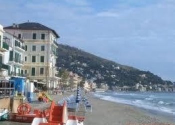 images[3].jpg - Attico Via Privata Sibelli Bogliolo 6, Alassio - foto 13
