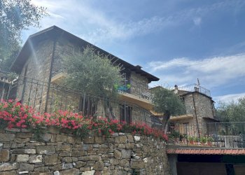 Agriturismo in vendita a Stellanello (SV) - Casale Località Ciantà, Stellanello - foto 1