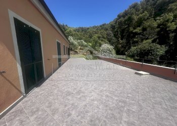 IMG_6350.JPG - Villa Via Laiolo 50, Spotorno - foto 29