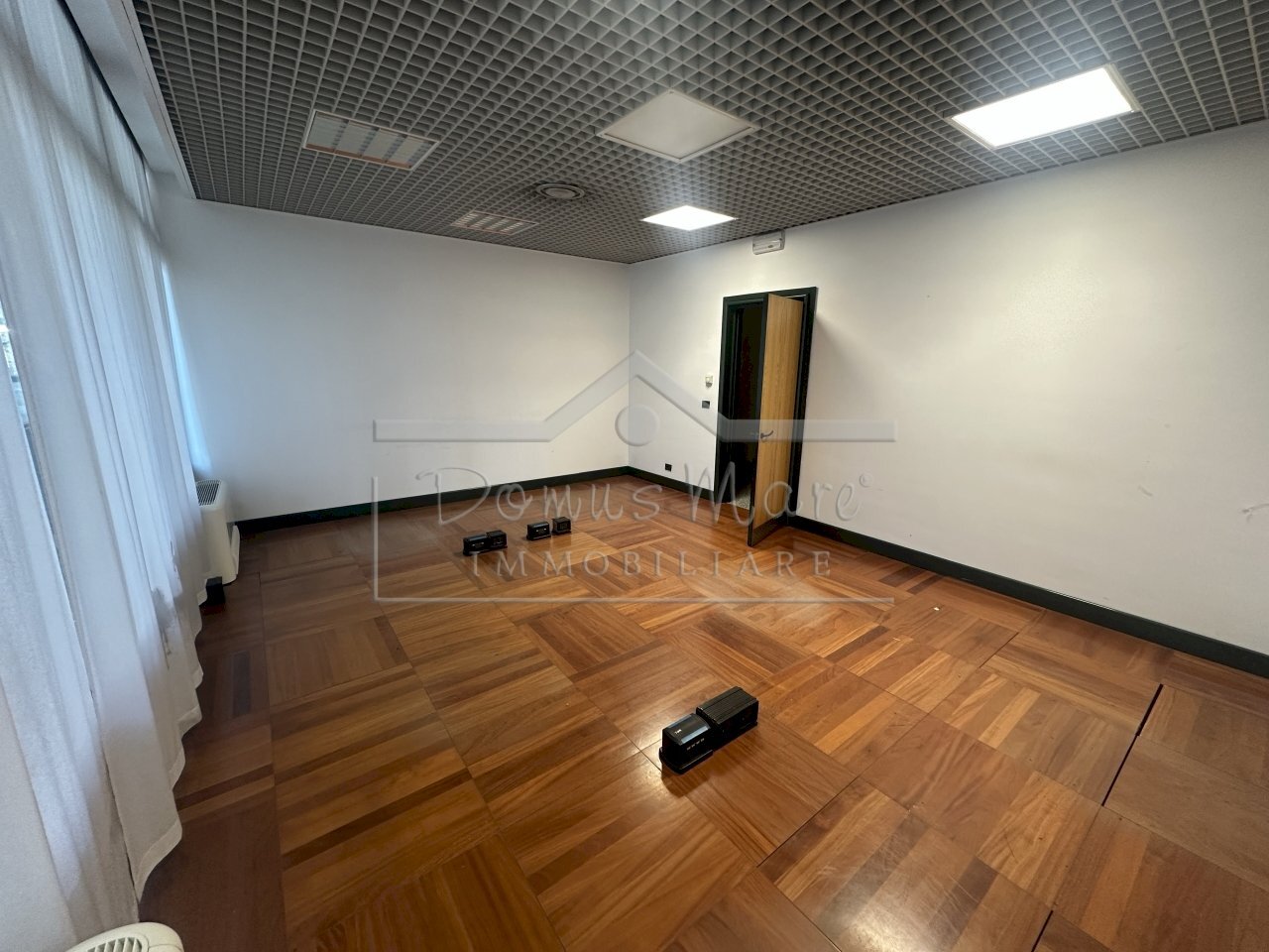 IMG_2908.JPG - Office via bartolomeo guidobono  137 r, Savona - photo 3