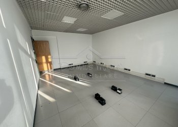 IMG_2915.JPG - Office via bartolomeo guidobono  137 r, Savona - photo 9