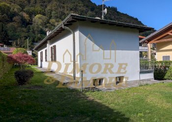 Giardino lato posteriore sinistro.jpg - Villa Via alla Piana 84, Cannobio - foto 8