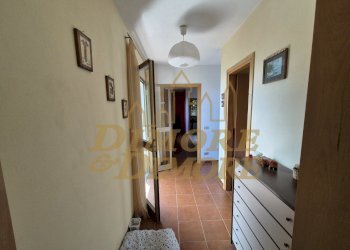 Disimpegno primo piano.jpg - Villa via per Cambiesso, Intragna - photo 22
