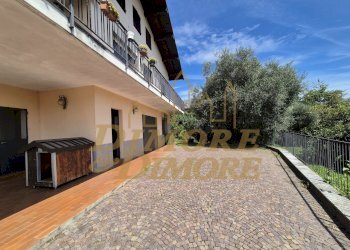 Garage e facciata.jpg - Villa Via Piemonte 29, Arizzano - photo 1