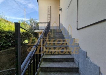 Scala appartamento.jpg - Villa Via Piemonte 29, Arizzano - photo 8