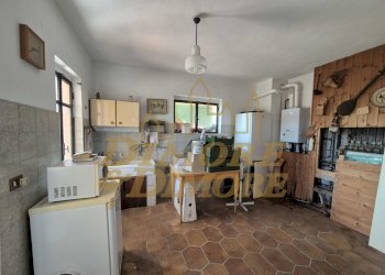 Ripostiglio cantina.jpg - Villa Via Piemonte 29, Arizzano - photo 24