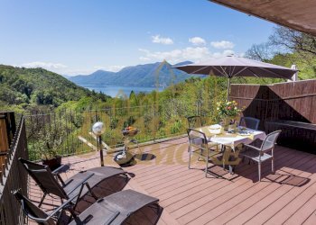 Villa Sereni view from terrace.jpg - Villa a Schiera Località Sant'Orsola 2, Dumenza - foto 18