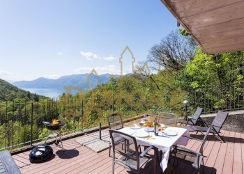 Villa Caruso view from terrace.jpg - Villa a Schiera Località Sant'Orsola 2, Dumenza - foto 21