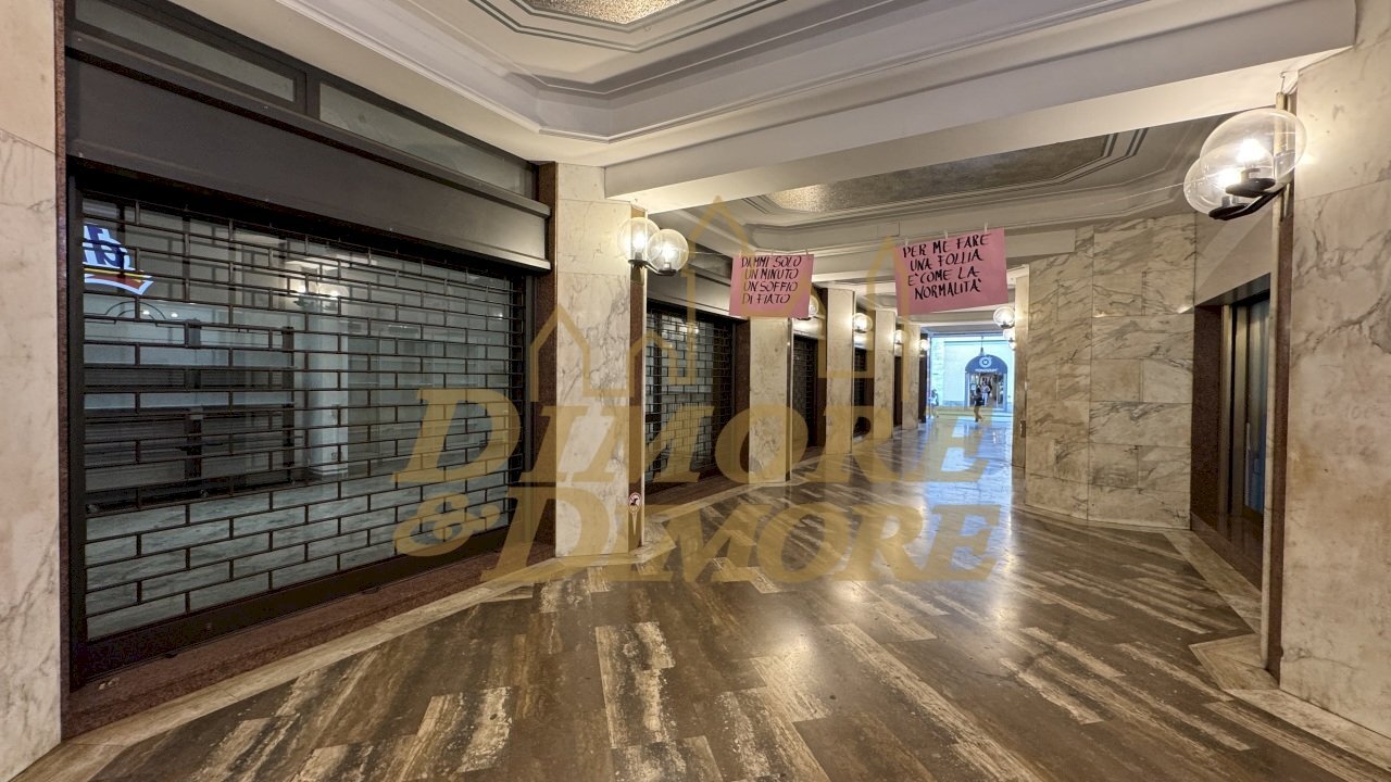 IMG_3721.jpg - Commercial Premises VIA ALESSANDRO MANZONI 3, Varese - photo 1
