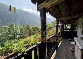 Balcone.jpg - Porzione di casa Ronchi Dentro, Vanzone con San Carlo - foto 7