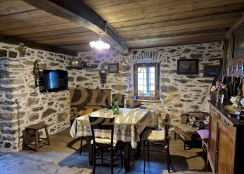 Sala 4.jpg - Porzione di casa Ronchi Dentro, Vanzone con San Carlo - foto 12