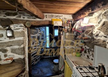 Cucina 2.jpg - Porzione di casa Ronchi Dentro, Vanzone con San Carlo - foto 14