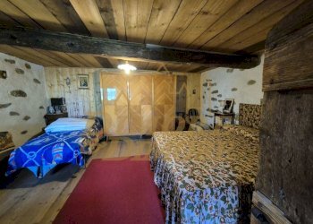 Seconda camera da letto.jpg - Porzione di casa Ronchi Dentro, Vanzone con San Carlo - foto 19