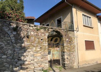 IMG_4239.JPG - Porzione di casa vicolo san giulio, Lesa - foto 2