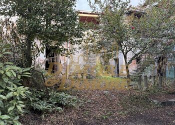 IMG_2066.JPG - Porzione di casa vicolo san giulio, Lesa - foto 10