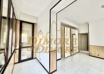 Veranda - Quadrilocale Piazza Garibaldi 10, Luino - foto 9