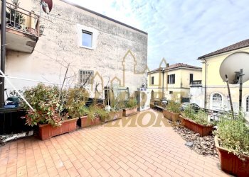 Terrazzo - Quadrilocale Piazza Garibaldi 10, Luino - foto 17