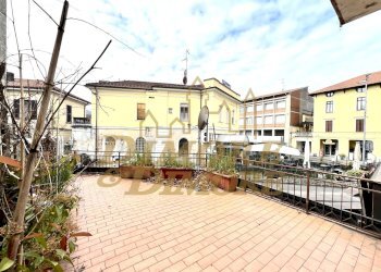 Terrazzo - Quadrilocale Piazza Garibaldi 10, Luino - foto 18