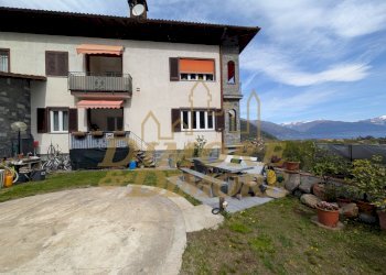 Giardino frontale.jpg - Appartamento Casali Cuserina 5, Cannobio - foto 4