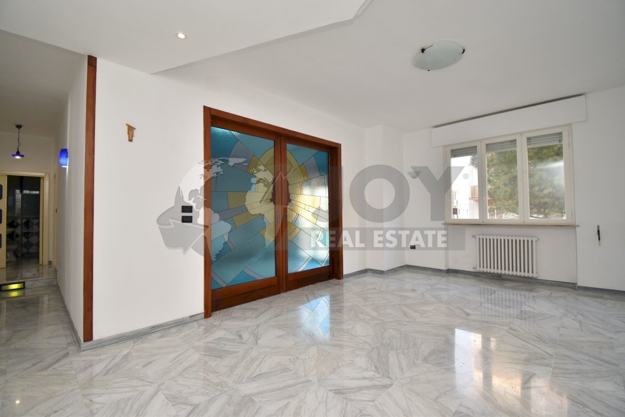 2.jpg - Appartamento Viale Aldo Moro 95, Brindisi - foto 2