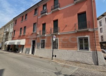 20250820_110619.jpg - Appartamento Via L Ricchieri Detto Celio 1, Rovigo - foto 1