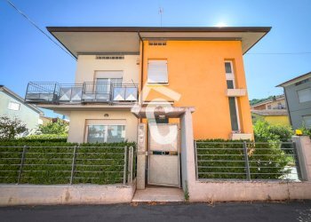 A4EBFD2A-393F-4CF8-A072-1956DF537590.jpeg - Villa Castelplanio - foto 1