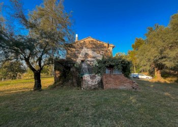 4051EAD3-FE83-4045-BC18-5638D24251FF.jpeg - Casale Jesi - foto 9