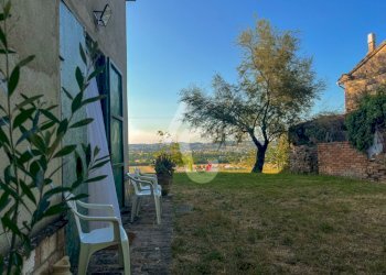 5CAB70C2-B6C5-414C-8157-A7E150E09FE5.jpeg - Casale Jesi - foto 17