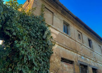 4A341BA5-2592-41FE-8C10-FD4121BACA1D.jpeg - Casale Jesi - foto 26