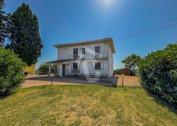 EFF31BB9-CB91-40BF-837C-2855070BE446.jpeg - Casa indipendente Monsano - foto 1