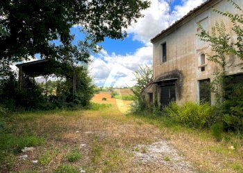 AD8588FA-5E63-438E-863E-1521DF7FE6C9.jpeg - Casale Monte Roberto - foto 3