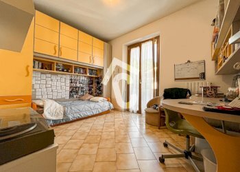 F3CB2A15-2269-4B33-9113-C3B5E6D296B2.jpeg - Quadrilocale Montecarotto - foto 16