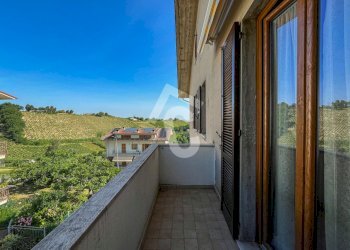 517BBA29-879E-4F30-8D75-482A1371A673.jpeg - Quadrilocale Montecarotto - foto 17