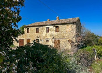 FE917062-95B5-4215-916A-758D97B7486D.jpeg - Casale Serra San Quirico - foto 4