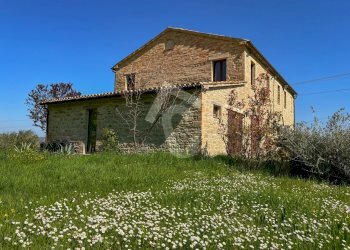 10B0800A-3B19-4834-98BC-E621B1D7AE80.jpeg - Casale Serra San Quirico - foto 11