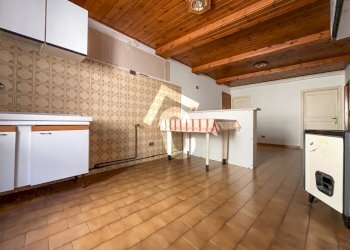 2762B7A8-A0B3-42A5-9DEF-8E377860E9EB.jpeg - Casa indipendente Jesi - foto 19