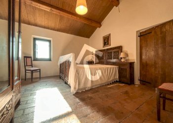 42B4A05C-E896-42EC-8509-C3B6E8C6B5ED.jpeg - Casale Jesi - foto 26