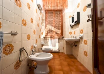 23D9A0F9-3AFF-414F-86E7-9DBC6DE72471.jpeg - Casale Castelbellino - foto 14