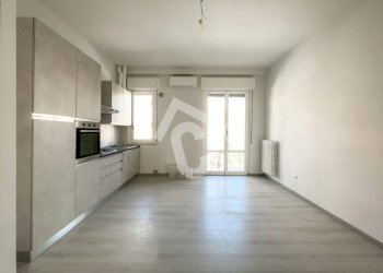 0DEEC7B1-CCA3-4360-836D-C762CB858857.jpeg - Quadrilocale Jesi - foto 2