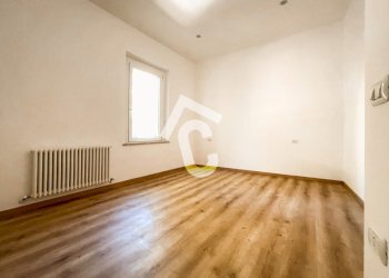 27CD38C5-3117-4A83-89AD-6C1C645BA247.jpeg - Trilocale Jesi - foto 5