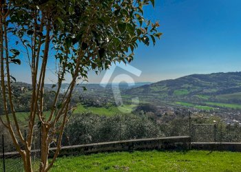 0FF8223E-C87F-4958-9A3F-AB7414E2A493.jpeg - Casale Rosora - foto 10